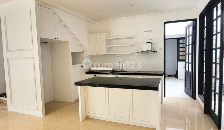 Rumah Baru Bergaya Scandinavian Dlm Komplek di Lebak Bulus , Jakarta Selatan