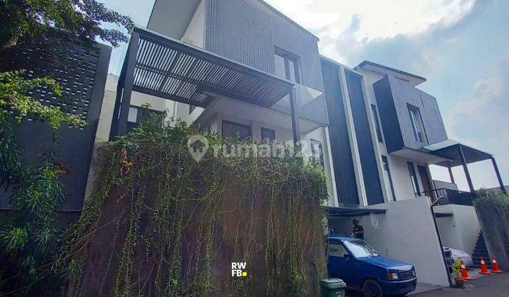 Rumah Minimalist Dlm Cluster Siap Huni Ada Pool di Cilandak Dkt Mrt 1