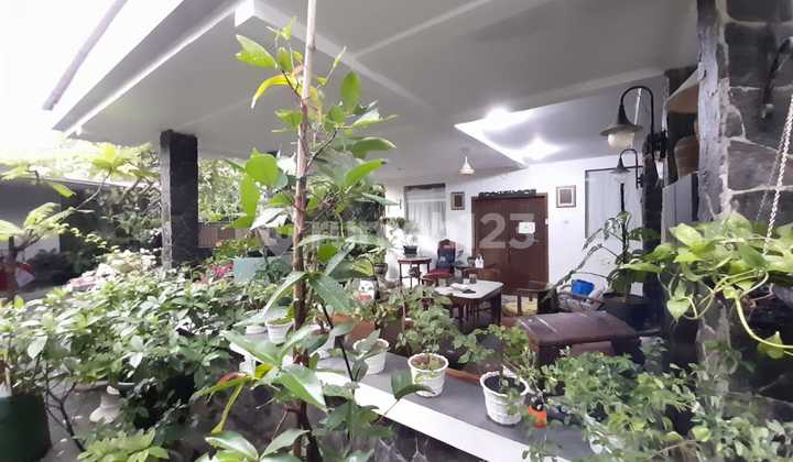 Patraland Kuningan Colonial-Style House in a Quiet Neighborhood