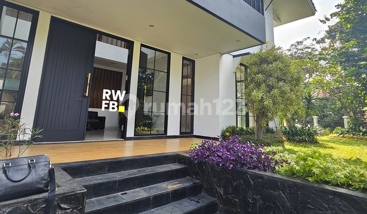Rumah Gaya Scandinavian Dgn Taman Luas,lingkungan Super Nyaman Dlm Cluster, Pondok Indah Rumah Gaya Scandinavian Dgn Taman Luas,lingkungan Super Nyaman Dlm Cluster, Pondok Indah