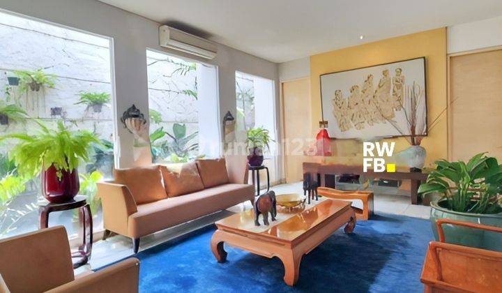 Rumah Bagus Terawat Lokasi Enak Nyaman Dkt Senayan City 1