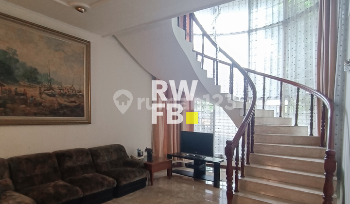 Pondok Indah 2-story house behind PIM 2, NJOP price