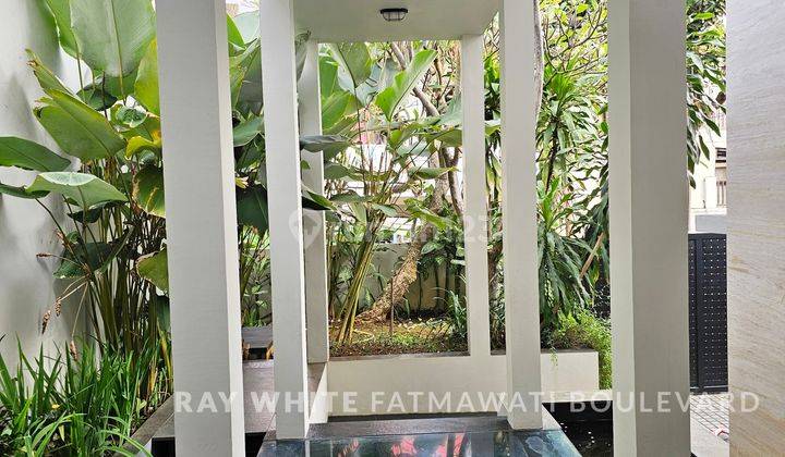 Kemang Timur Dalam Jakarta Selatan Rumah Gaya Resort Tropical Menawan Lokasi Tenang SHM 2