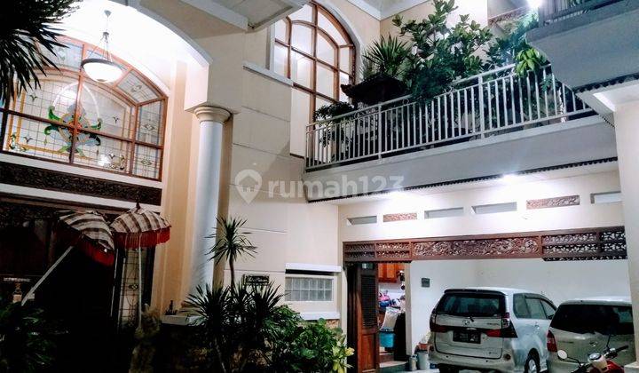 Kemang Rumah Bagus Cantik Nuansa Tradisional Modern  2