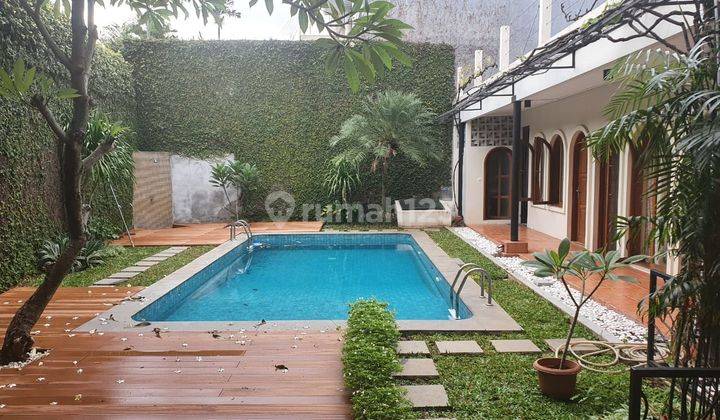 Spanish Mediteranian House With Incredible Backyard At Cipete 2