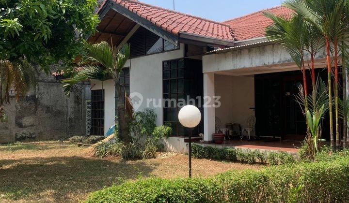 Rumah dijalan utama cocok buat hunian atau usaha area kemang 1