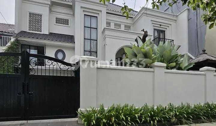 Rumah Cantik ,nyaman Area Panglima Polim , Kebayoran Baru Dekat Blok M 