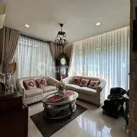 Rumah Bergaya Minimalist Modern 2 Lantai Dekat Padang Golf Pondok Indah  2