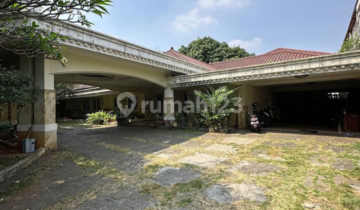 Rumah 2 Lantai Area Elite Menteng Dekat Jl Cendana & Suwiryo 2
