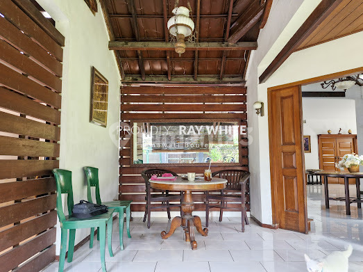 Rumah Artistik Lokasi Elite Di Lebak Bulus Dekat Mrt  2