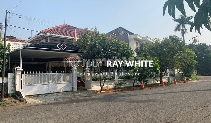 Rumah nyaman dalam komplek one gate jalan plong dilebak bulus harga murah  2