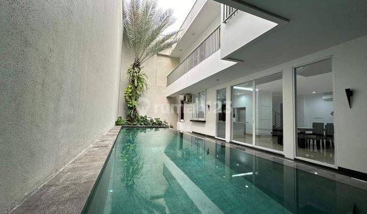 Elegant Modern House At Complex Mega Kuningan With Pool 1