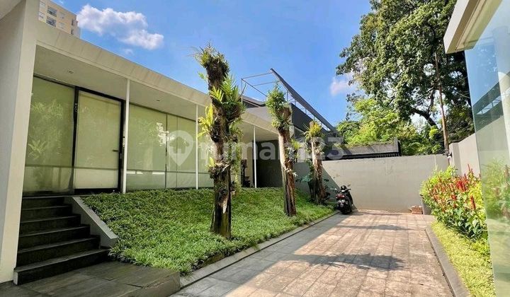 Rumah Usaha di Jalan Utama Cocok Buat Bisnis Anda