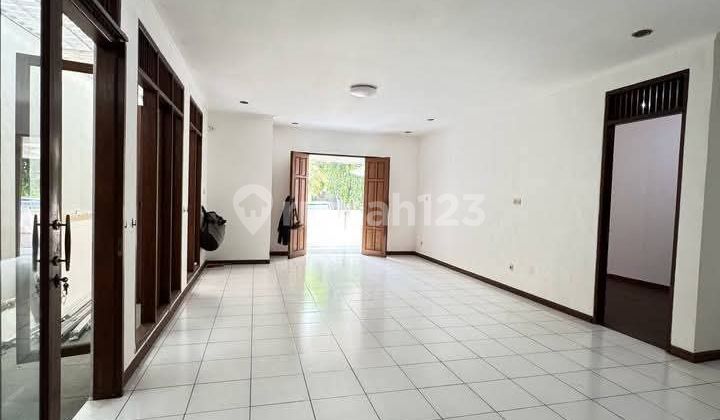 Comfortable House Near Sudirman Office Area 2car Road 2