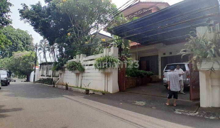 Rumah Nyaman 2lantai Taman Luas Ada Pool Dikemang 1