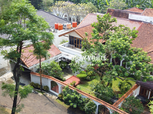 Under NJOP House in Exclusive and Strategic Complex in Fatmawati Cilandak South Jakarta Requires Minimal Renovation 2