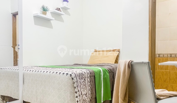 Rumah Kost 18Kamar Kondisi 100%Full Auto Cuan Deket Kokas