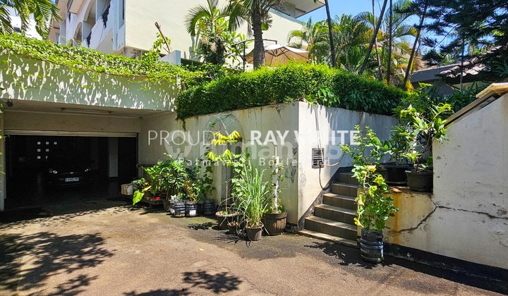 Gedung Low Rise Apartment Dipusat Menteng , Jakpus Dekat Grand Indonesia 1