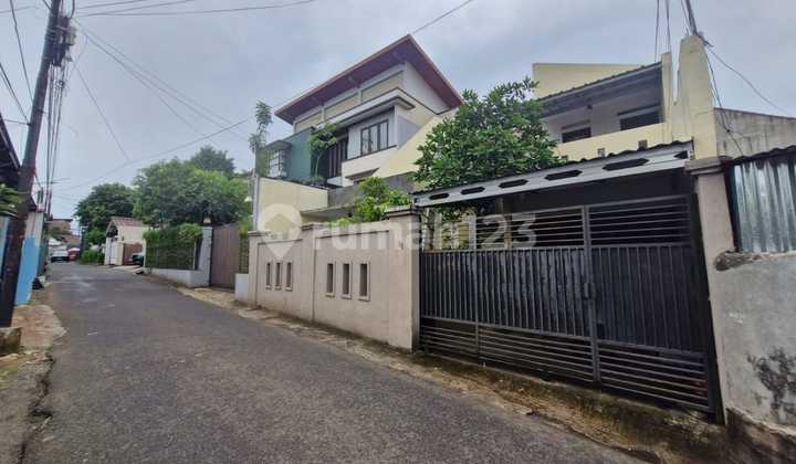 Cilandak, Minimalist 2-Story House Near MRT Fatmawati Station, Tb Simatupang