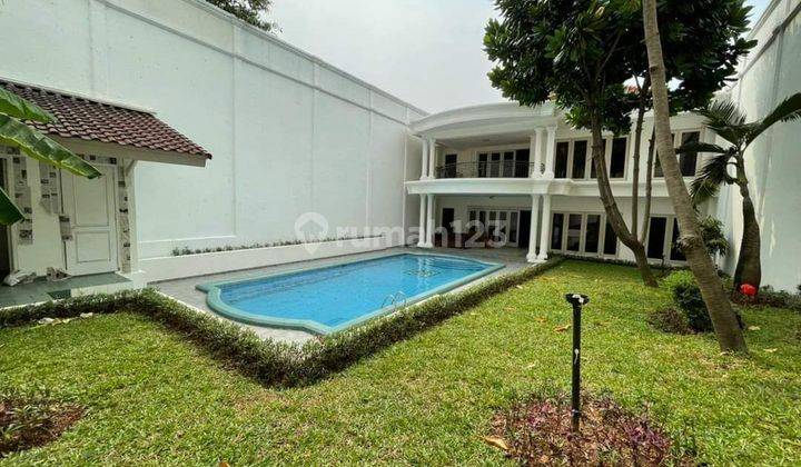 Classic House At Gaharu Cilandak Suitable For Home Or Office 1