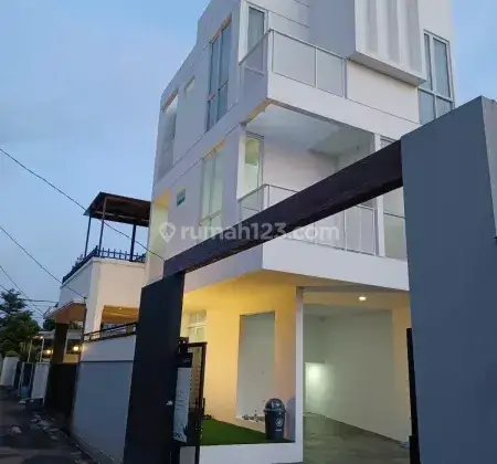 Cluster minimalis 3 lantai di Petukangan selatan jaksel 1