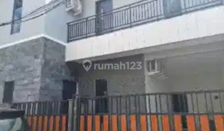 Rumah 2 lantai wisma tajur Ciledug  1