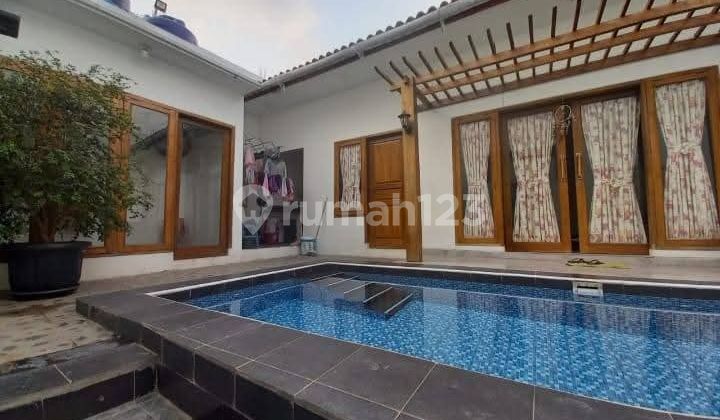 Sell Luxury House with Swimming Pool Area Pamulang Rawakalong