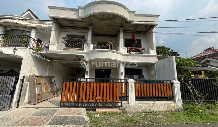 Rumah 2 Lantai di BSD Griya Loka, Tangerang 1