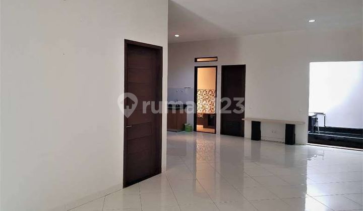 Rumah Besar Bagus di Jagakarsa Jakarta Selatan 2