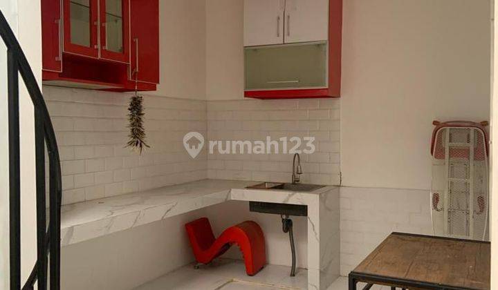 Rumah Semi Furnished Bagus di Cipedak Jagakarsa Jakarta Selatan  2