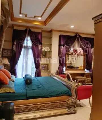 Luxurious Spacious Furnished House for Rent in Condet Kramat Jati