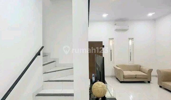 Rumah Di Bukit Duri Tebet Siap Huni Sudah Renov Semi Furnished 2