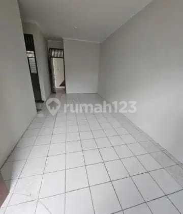 Disewakan Rumah (Lantai 2 Saja) Pondok Kelapa Duren Sawit Jakarta Timur* 2