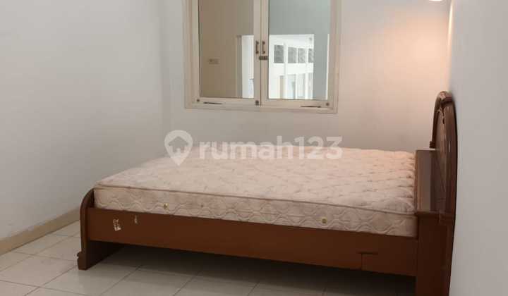 Rumah Luas bisa Buat Kantor di Petamburan Slipi Tanah Abang Jakbar 2