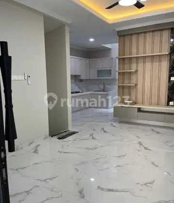 Disewakan Rumah 2 Lantai di Cipete Kebayoran Baru Jakarta Selatan