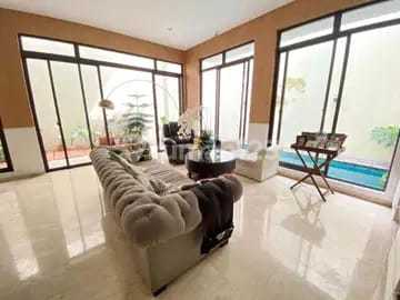 Disewakan Rumah Mewah di Serenia Hills Lebak Bulus Cilandak Disewakan Rumah Mewah di Serenia Hills Lebak Bulus Cilandak