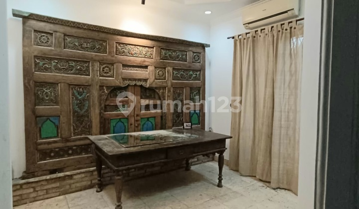 Rumah Semi Furnished Pasar Minggu Jakarta Selatan Bisa Buat Kantor