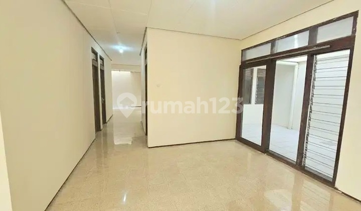 Disewakan Rumah Di Tanah Kusir Kebayoran Lama Jakarta Selatan 1