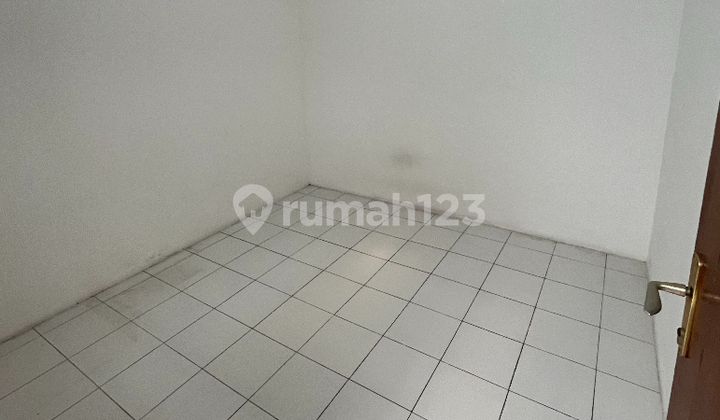 Rumah Puri Asri Satu Setengah Lantai Pakuwon City 2