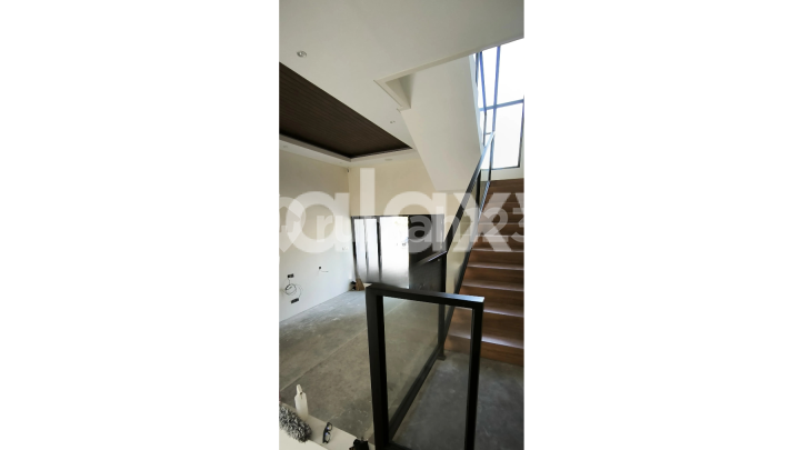 Rumah New Gress Palm Beach Pakuwon City 1