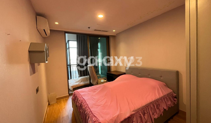 Sheraton Regency Tunjungan Plaza Condominium in downtown Surabaya Sheraton Regency Tunjungan Plaza Condominium in downtown Surabaya