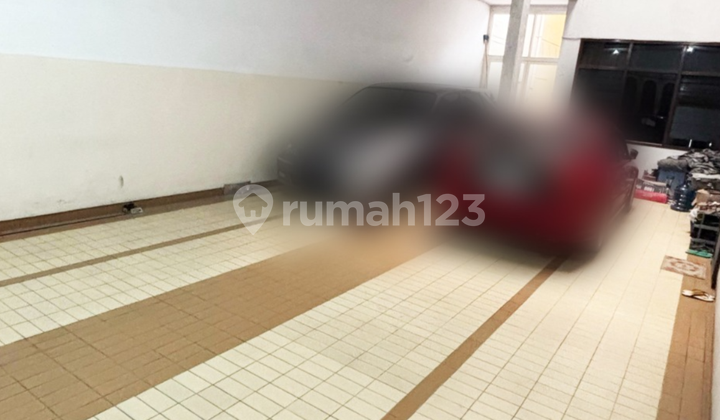 Kertajaya Indah Grand House