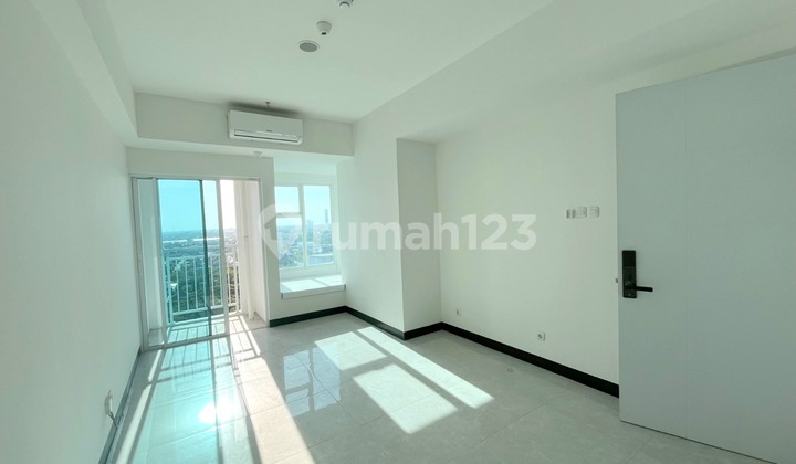 Strategic Ready-to-Occupy Apartment Westown View