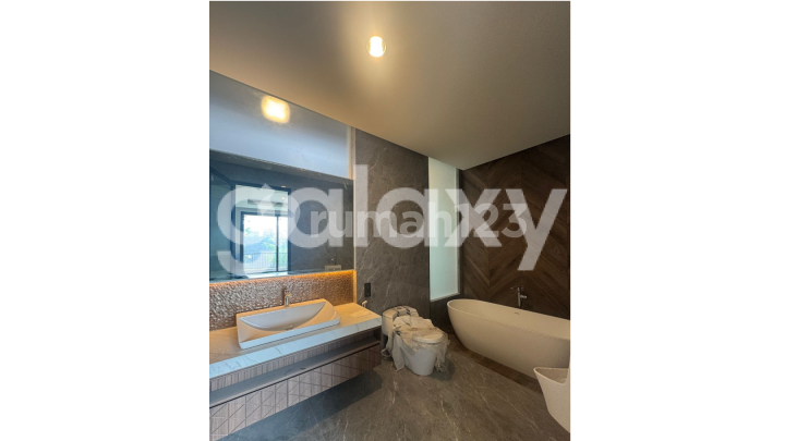 Rumah Baru Gress Hook Furnish Elegant Pakuwon City 2