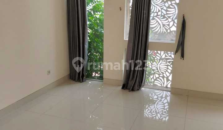 Rumah Siap Huni Grand Island Suvadiva Pakuwon City 2