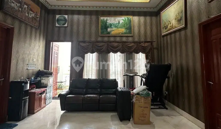 Rumah Villa Riviera Classic Pakuwon City 2