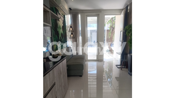 Rumah Siap Huni Baru Renov Grand Island Pakuwon City Rumah Siap Huni Baru Renov Grand Island Pakuwon City