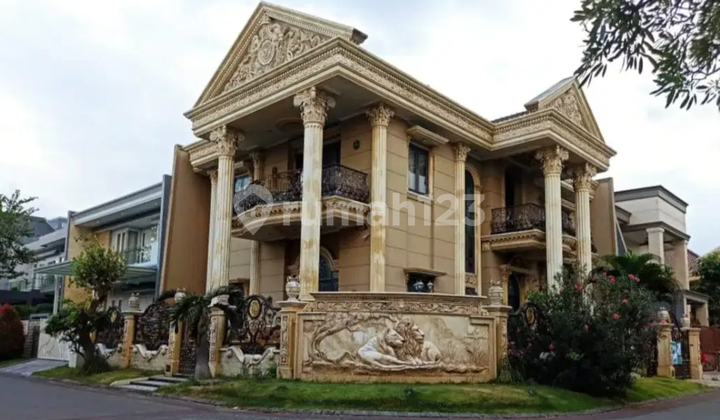 Rumah San Antonio Klasik Mewah Pakuwon City