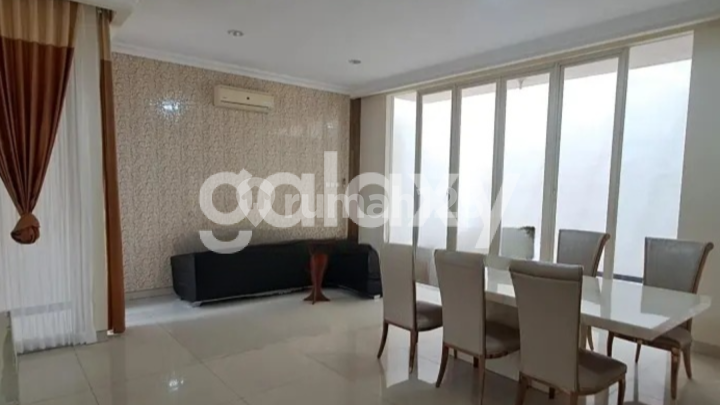 Rumah Semi Furnish Long Beach Pakuwon City Surabaya