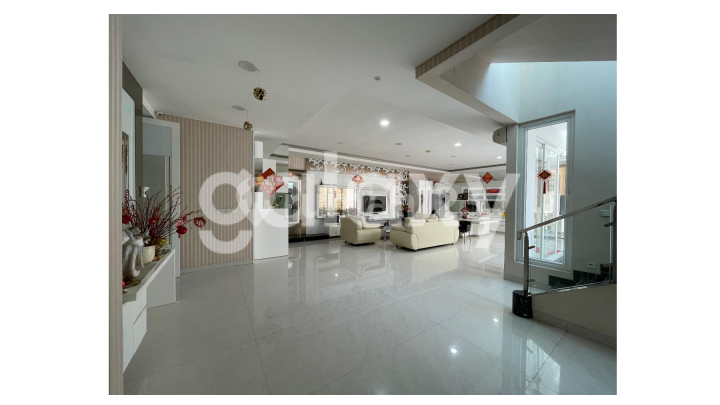 Rumah Full Furnish Palm Beach Pakuwon City 2